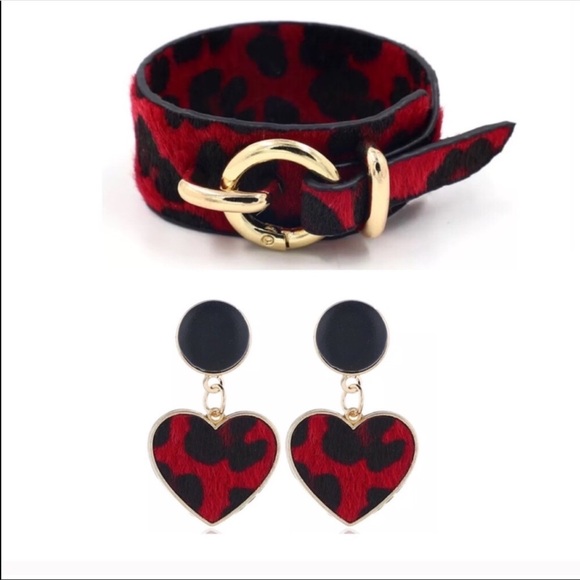 Jewelry - 🌺 LEOPARD EARRING & BRACELET SET